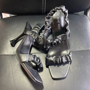 Nine West Ruffled Black Heeled Sandals Size 9 1/2
